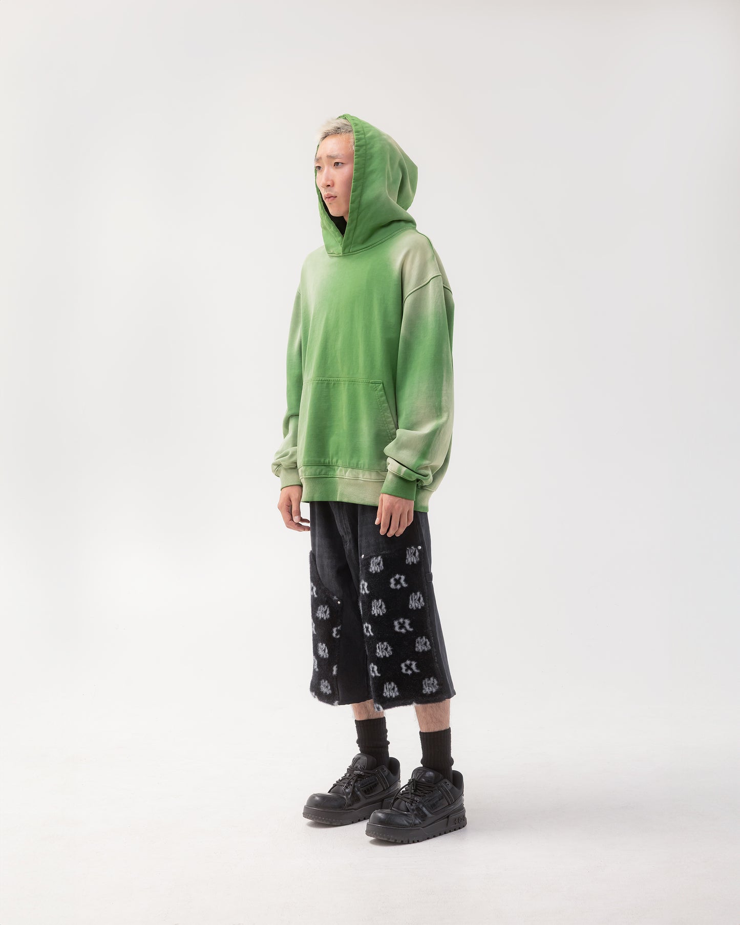 𝐆𝐑𝐄𝐄𝐍 𝐇𝐄𝐀𝐕𝐘𝐖𝐄𝐈𝐆𝐇𝐓 𝐒𝐔𝐍 𝐃𝐘𝐄 𝐇𝐎𝐎𝐃𝐈𝐄
